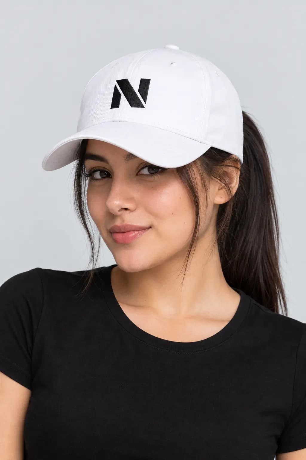 Gorra Isotipo Blanca Mujer